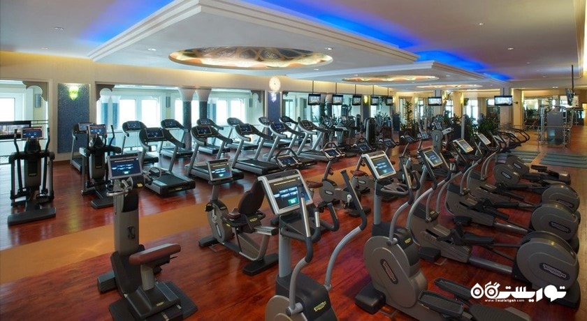 نمایی از سالن بدنسازی هتل